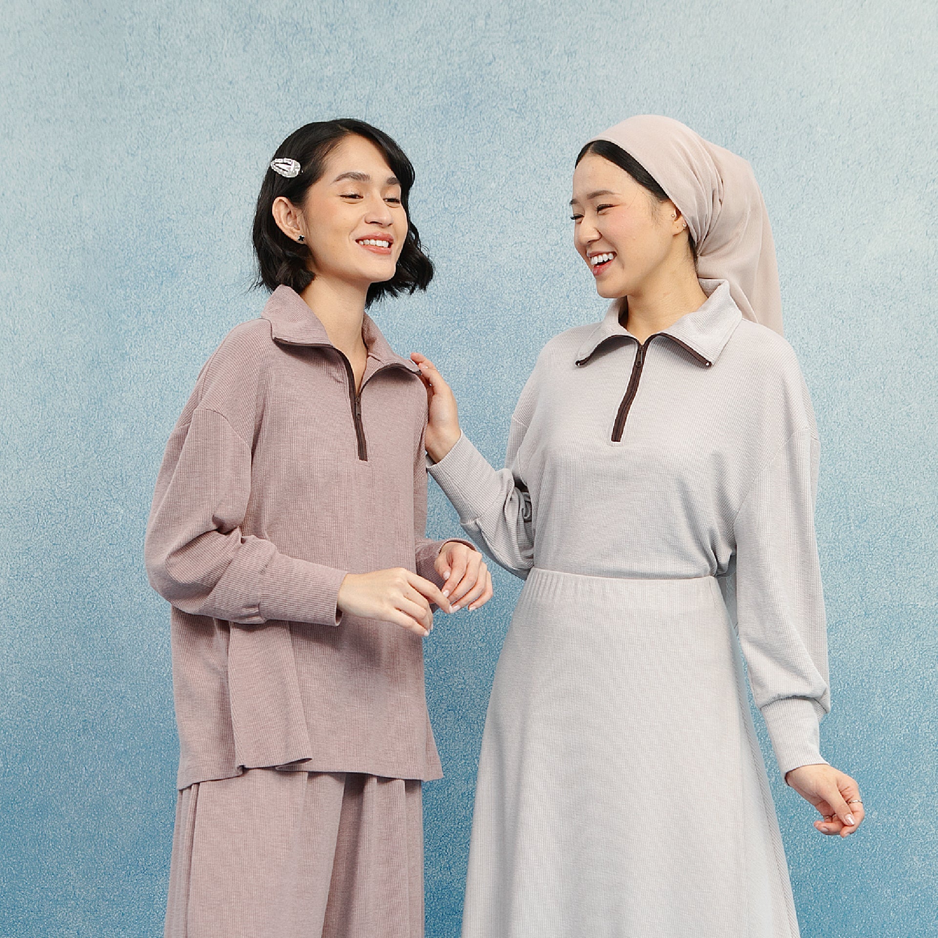 Malau Top - Atasan Knit Polos Zipper Lengan Panjang | HijabChic