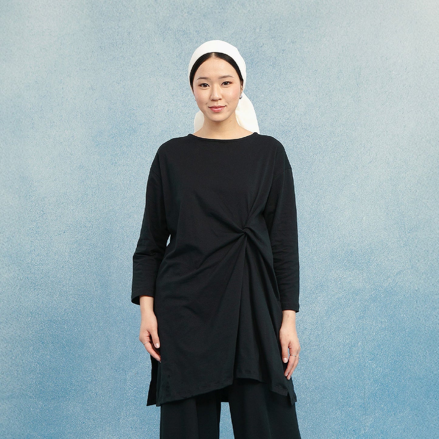 Wily Black Tunic - Tunik Polos Cotton Combed | HijabChic