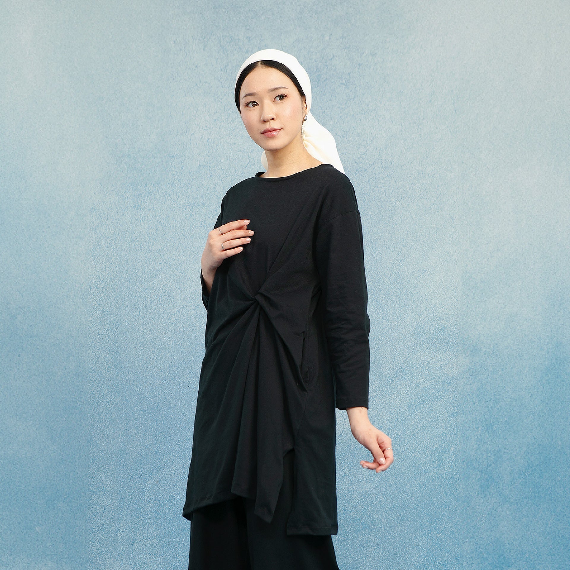 Wily Black Tunic - Tunik Polos Cotton Combed | HijabChic