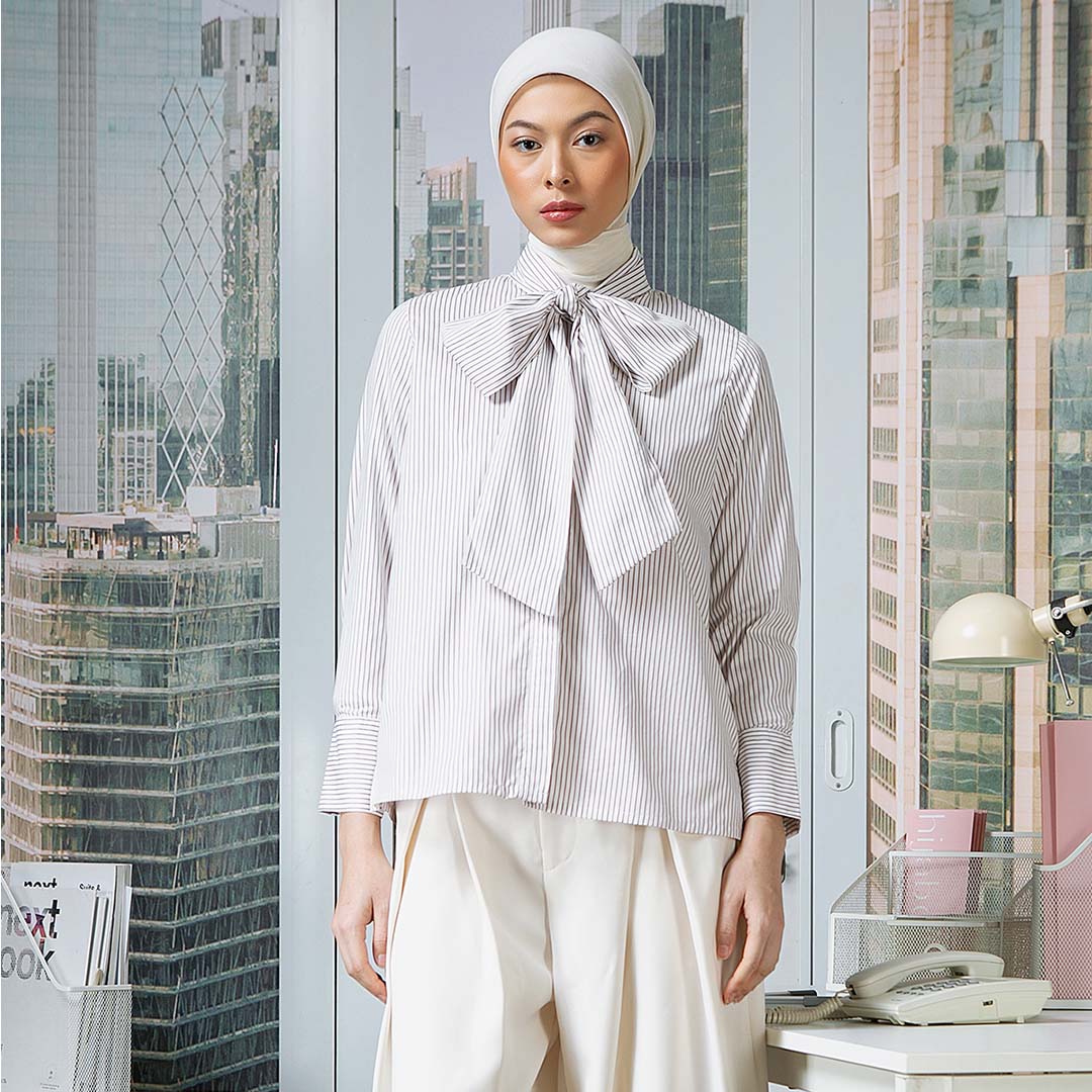 Celva Top - Kemeja Stripe Cotton Kerah Tali