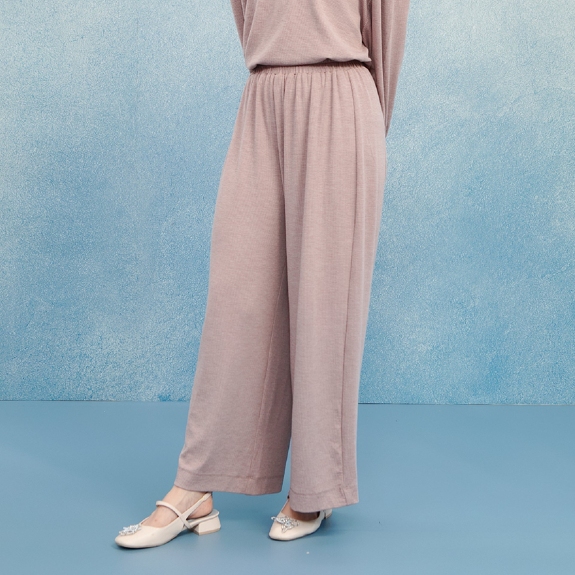 Gana Taupe Pants - Celana Knit Silluet Lurus Karet Pinggang | HijabChic