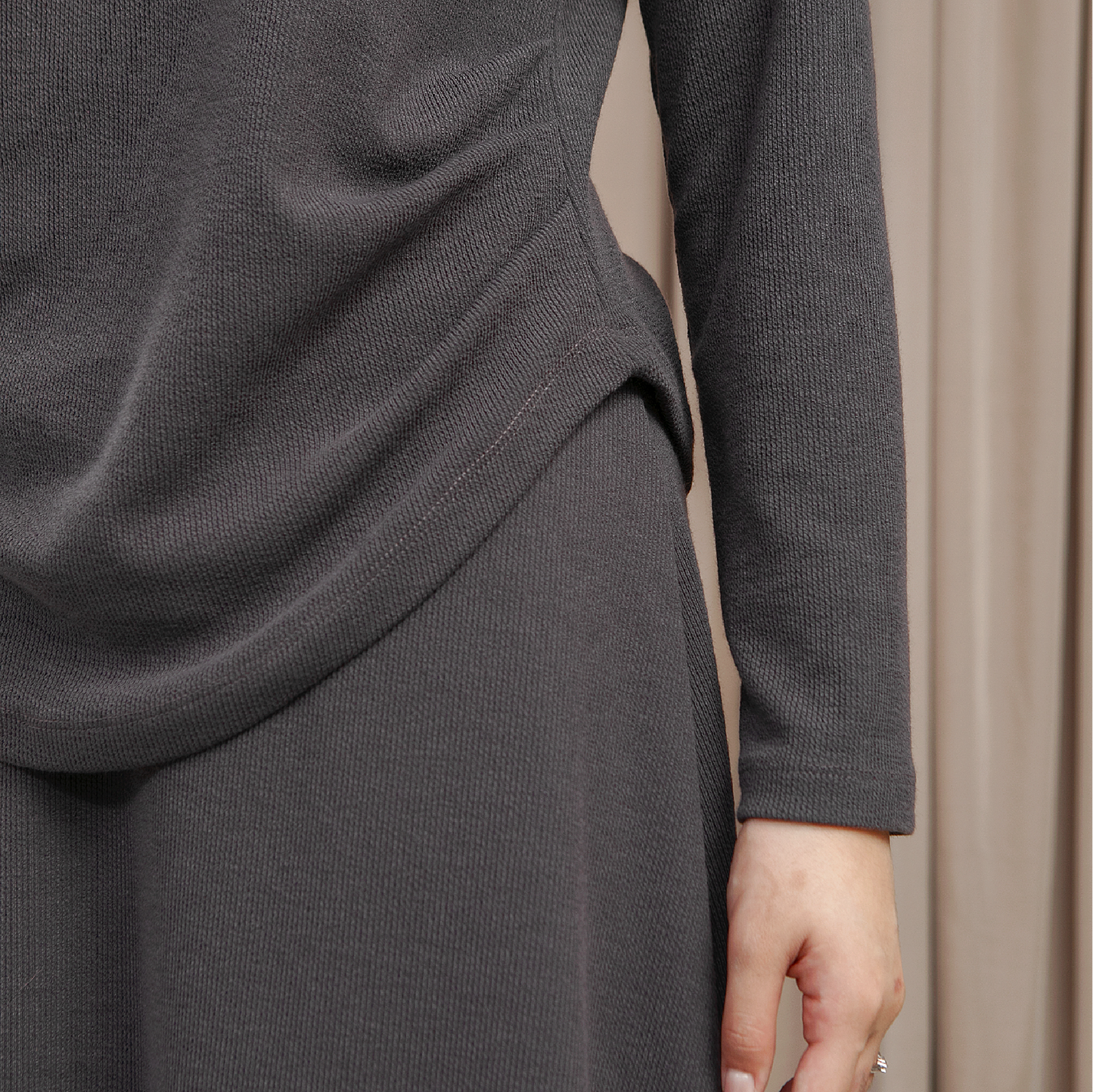 Luna Top - Atasan Knit Pinggang Karet Bervolume | HijabChic