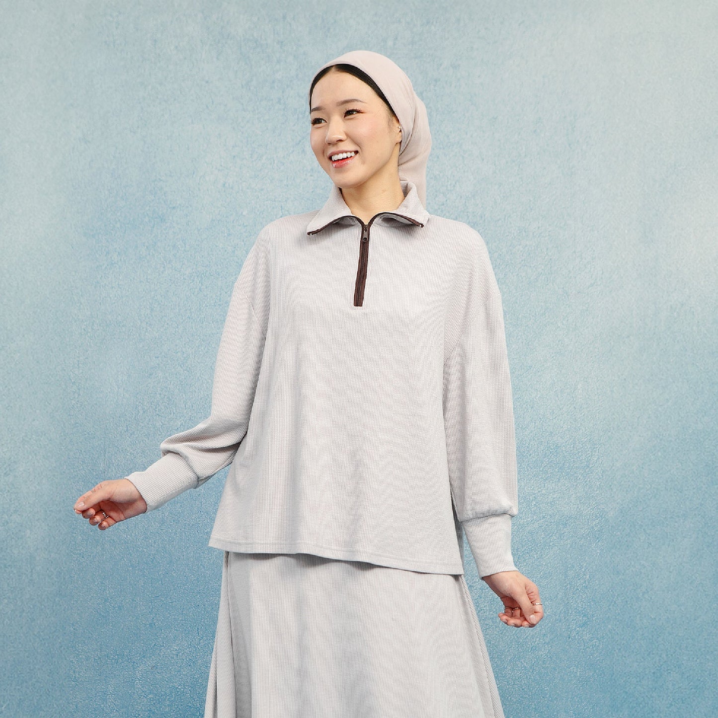 Malau Top - Atasan Knit Polos Zipper Lengan Panjang | HijabChic