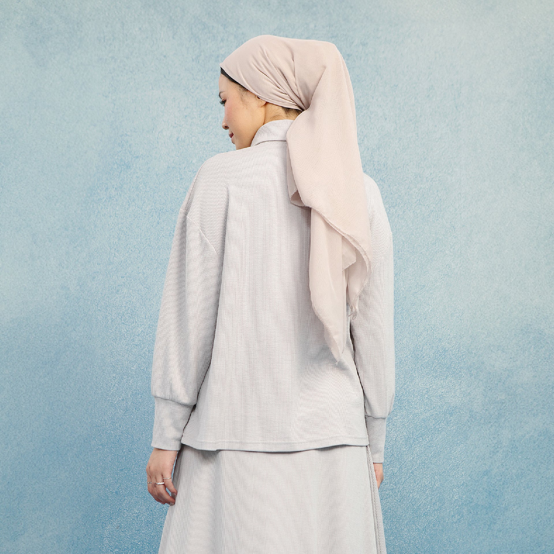 Malau Top - Atasan Knit Polos Zipper Lengan Panjang | HijabChic