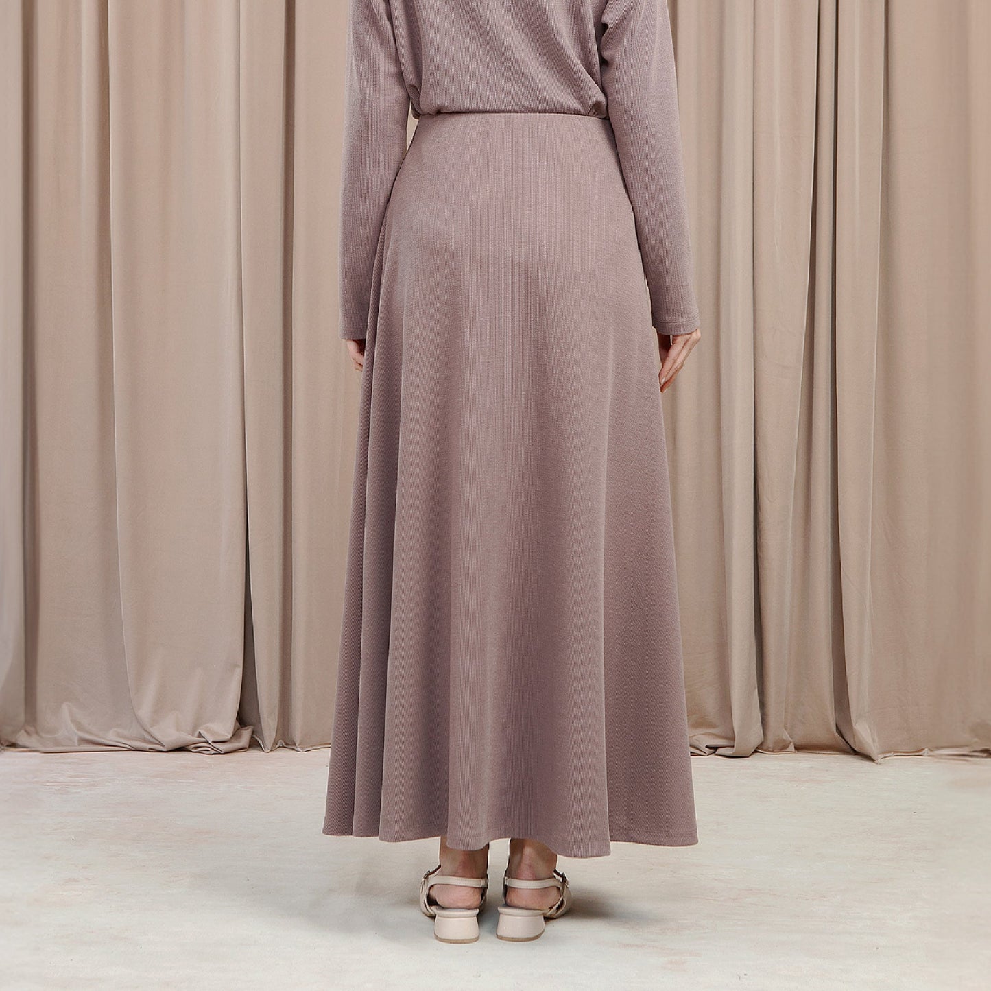 Della Skirt - Rok Knit A-Line Karet Pinggang | HijabChic