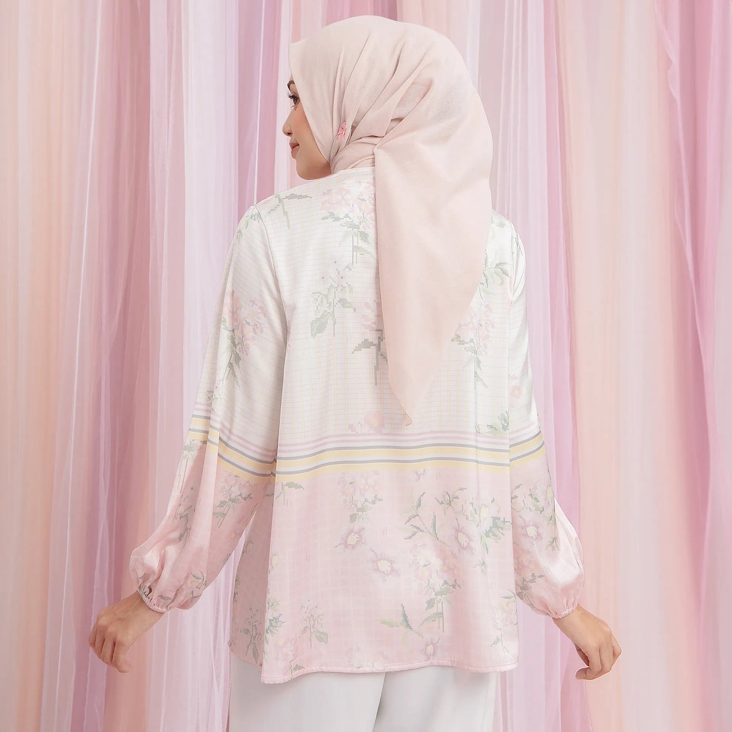 Dalena Creme Pink Top | HijabChic