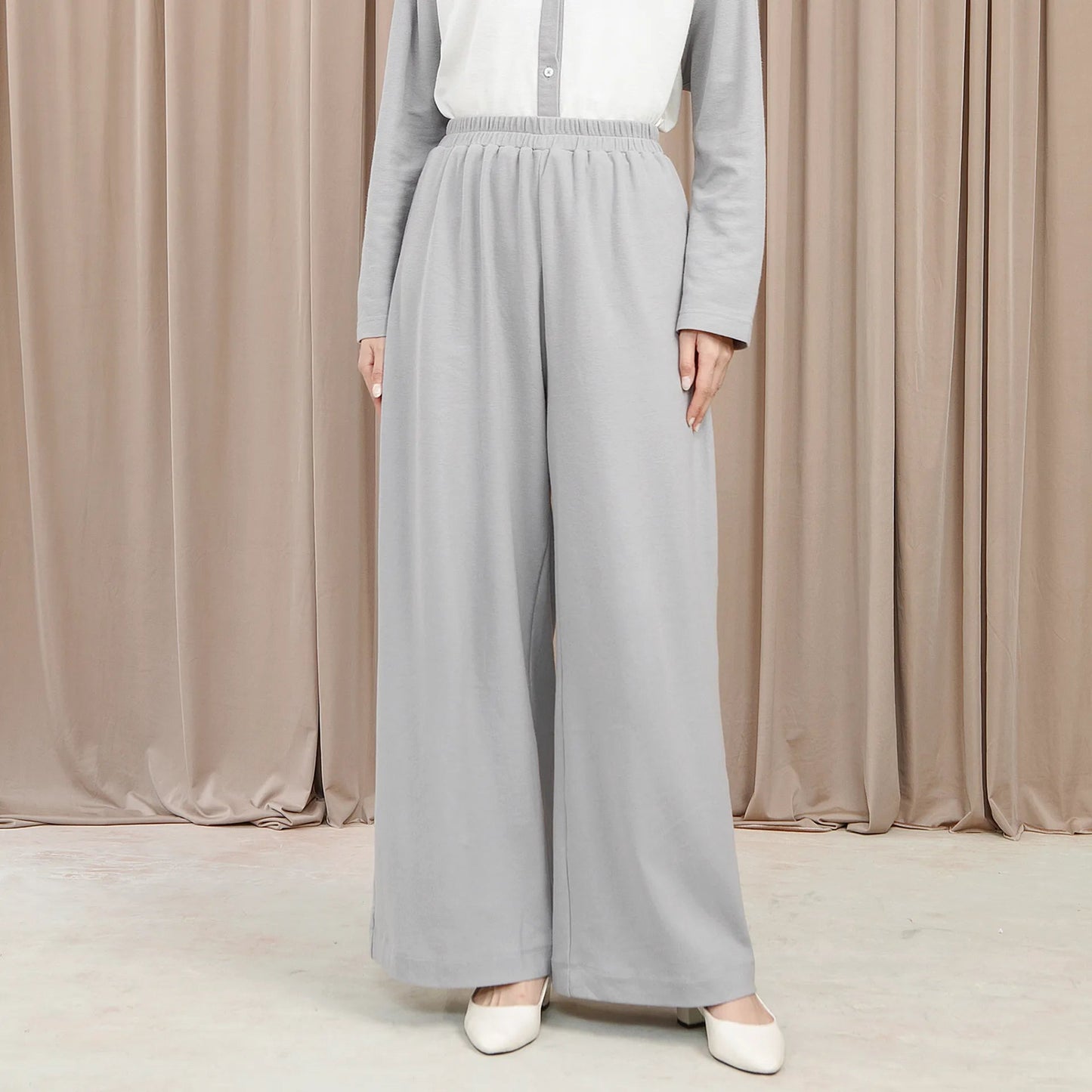 Hera Pants - Celana Basic Loose Pants | HijabChic