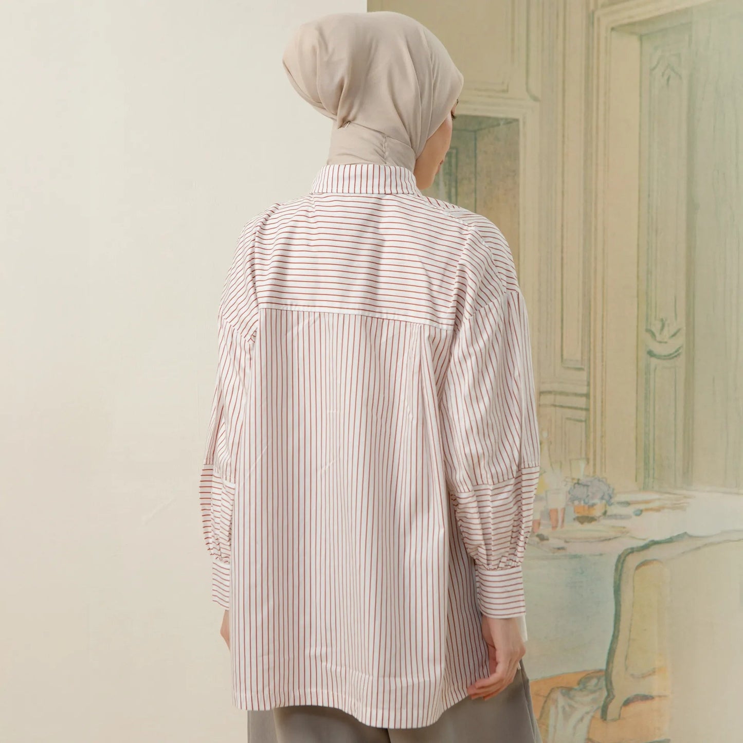 Larra Top - Kemeja Katun Stripe Oversize | HijabChic