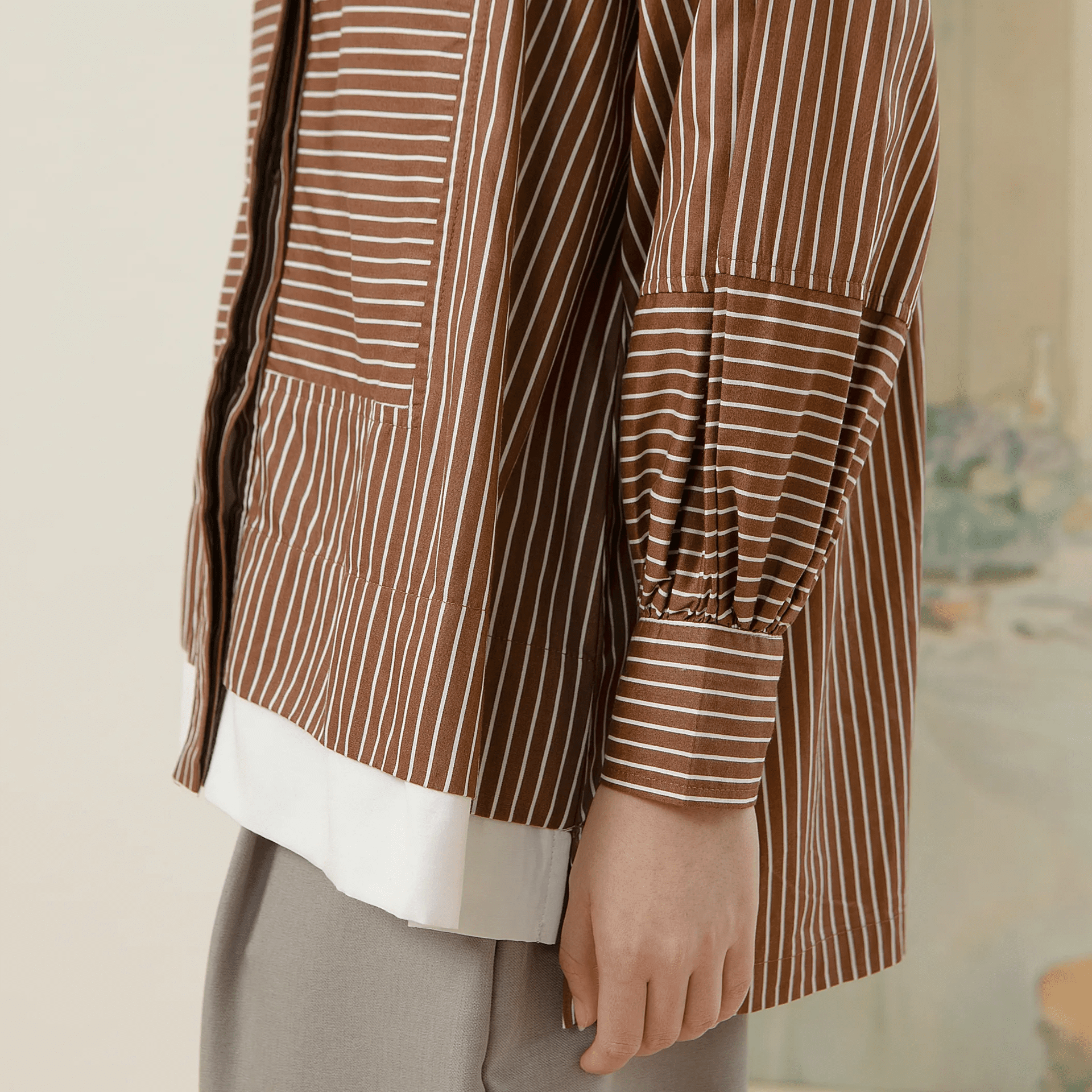 Larra Top - Kemeja Katun Stripe Oversize | HijabChic