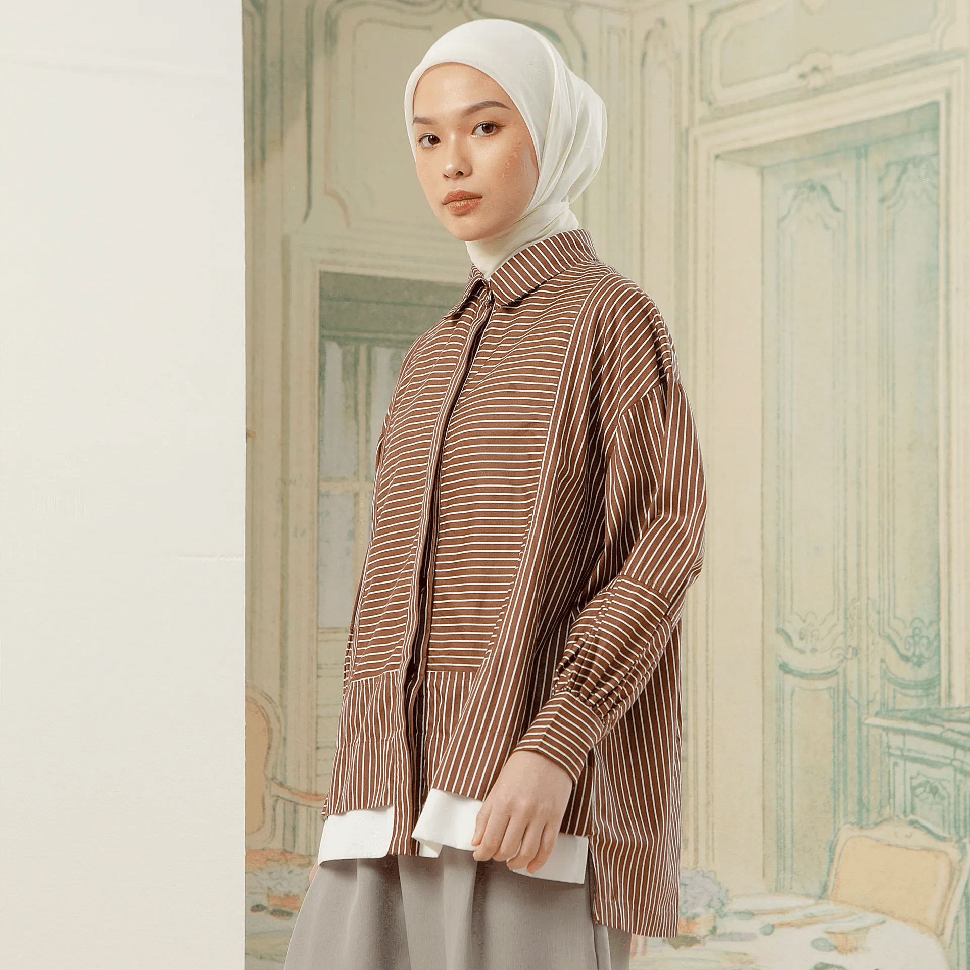Larra Top - Kemeja Katun Stripe Oversize | HijabChic