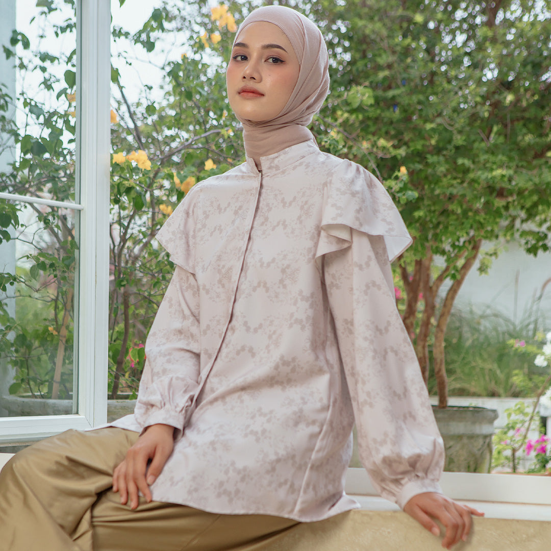 Lanara Top Ivory Rose