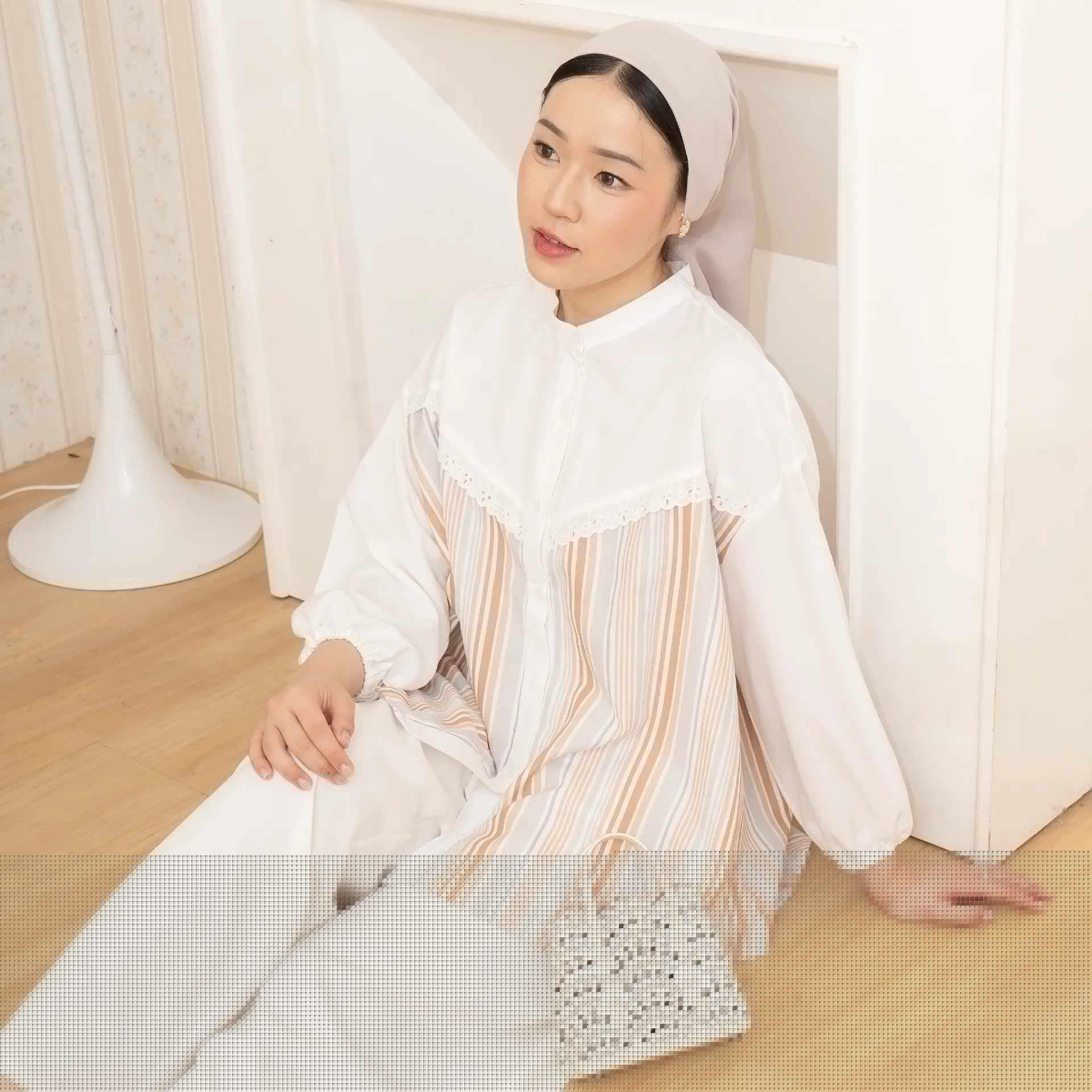 Prisha Stripe Peach Top - Kemeja Katun Renda | HijabChic