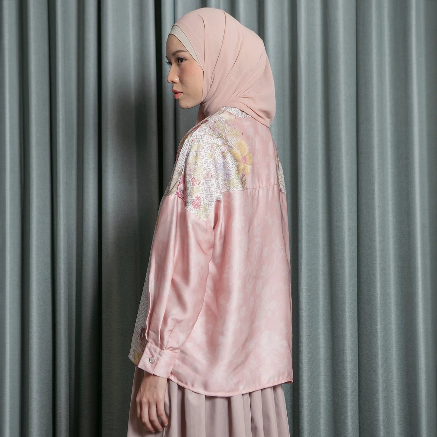 Sara Peach Skin Top | HijabChic