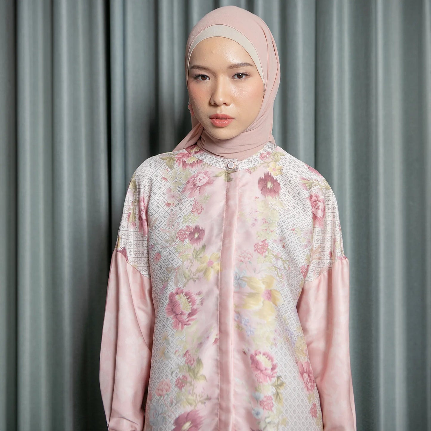 Sara Peach Skin Top | HijabChic