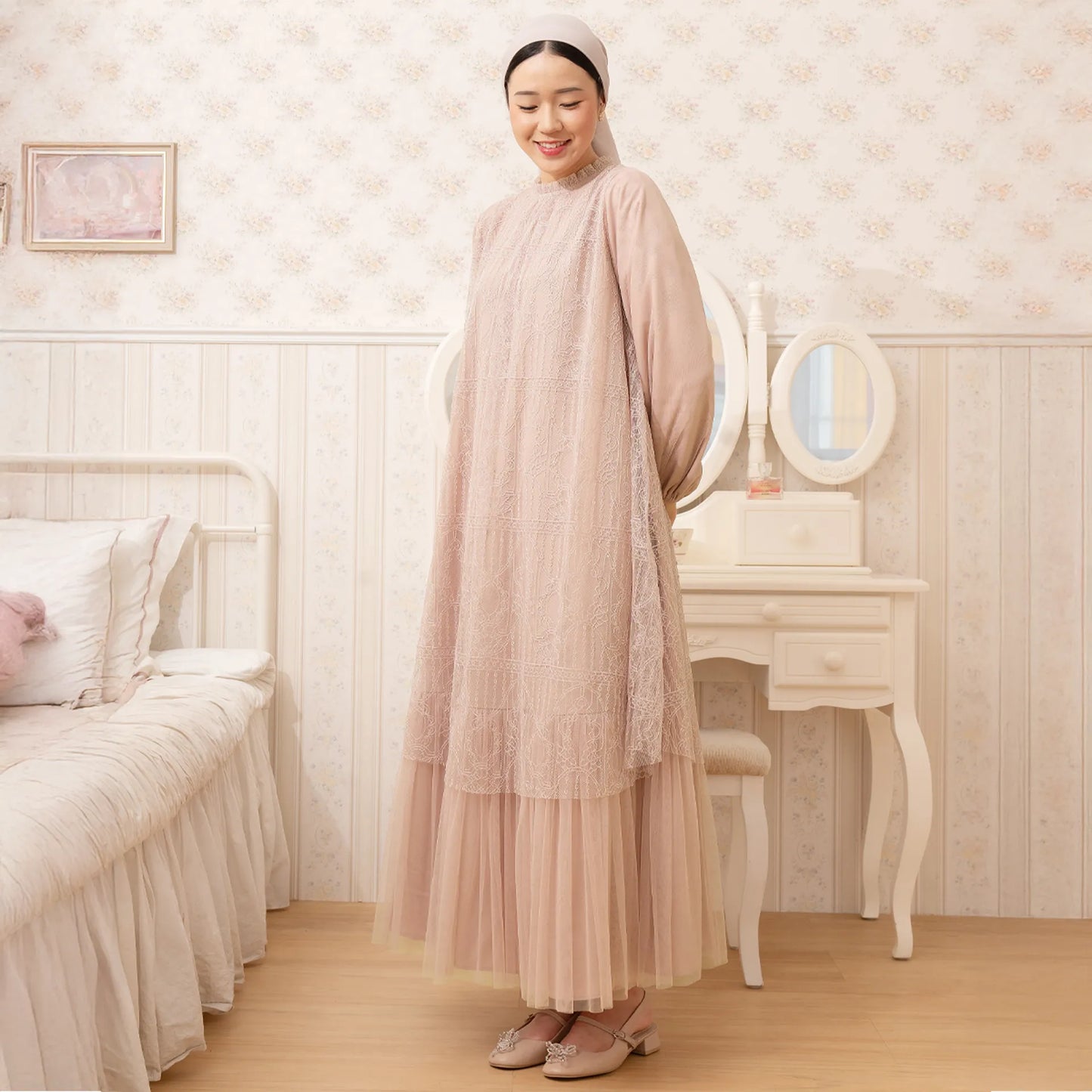 Syahira Pink Nude Dress