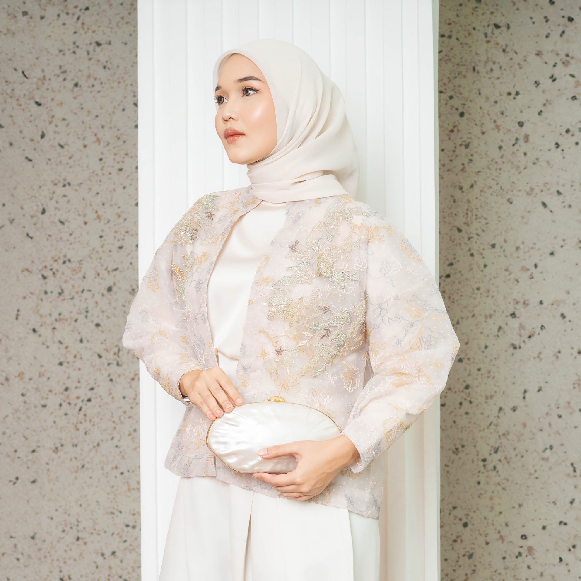 Lacey Gold Outer