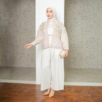 Lacey Gold Outer