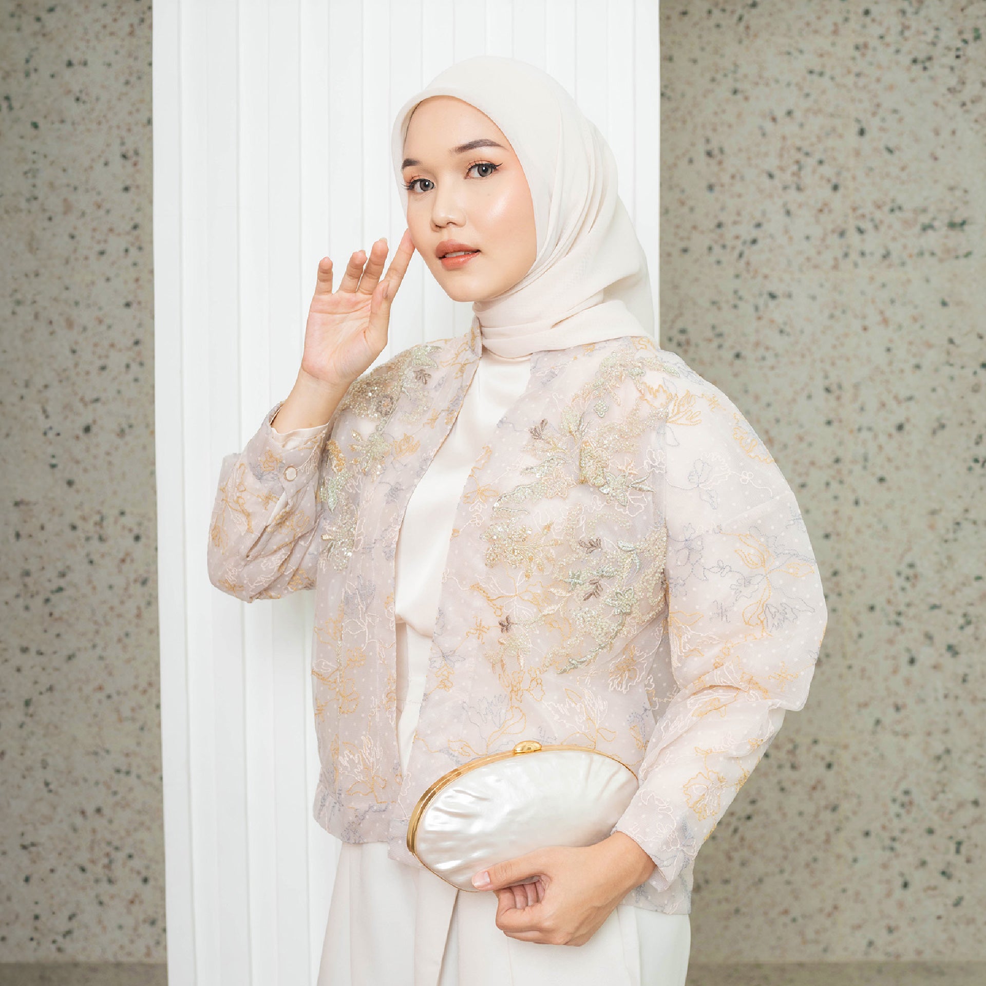 Lacey Gold Outer