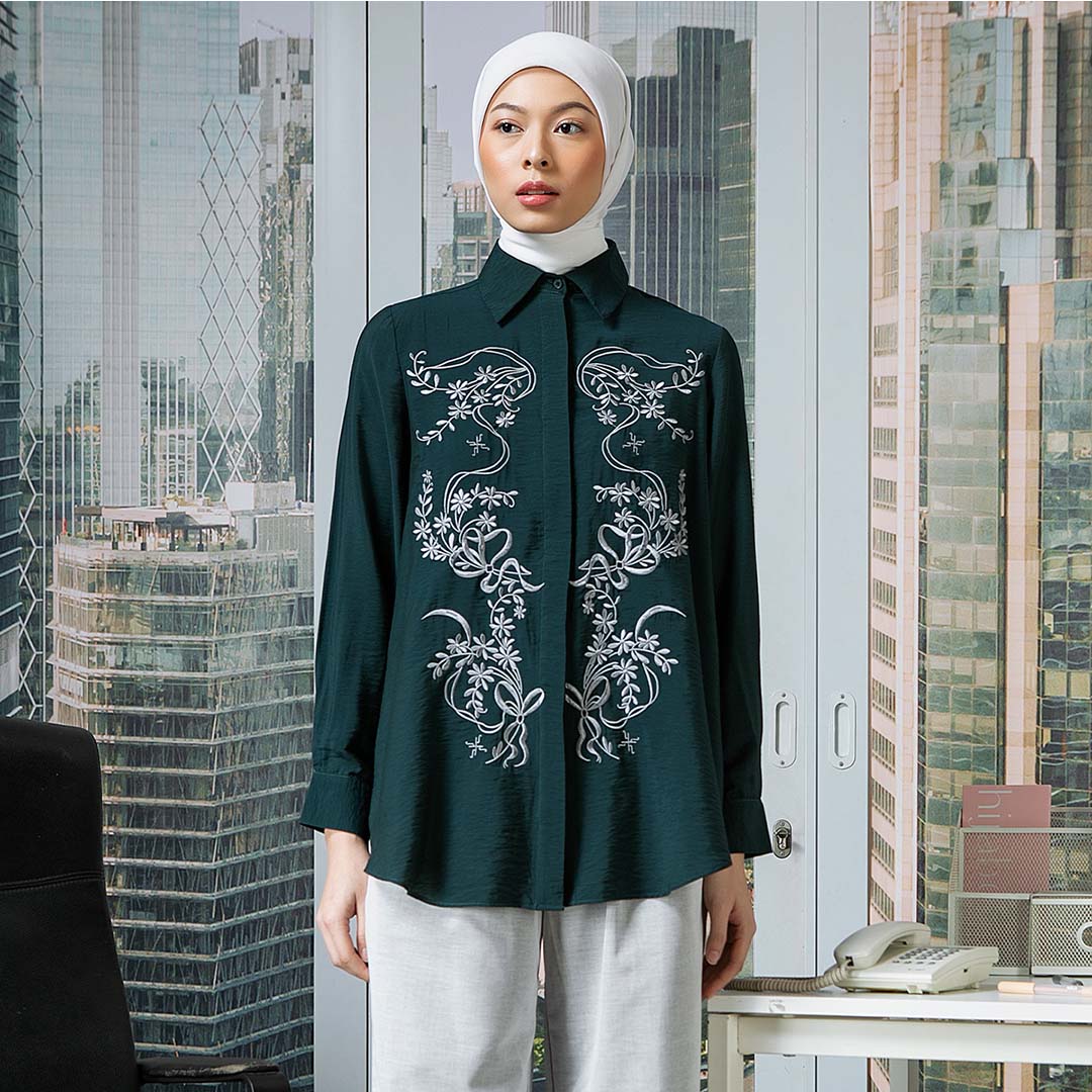 Sarae Embroidery Top - Kemeja Rayon Bordir Bunga