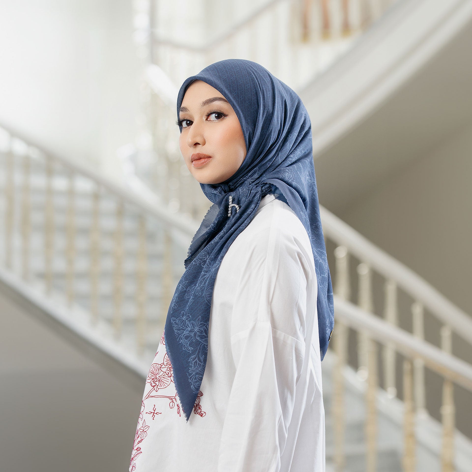 Arunika Scarf - Kerudung Voal Motif Bunga