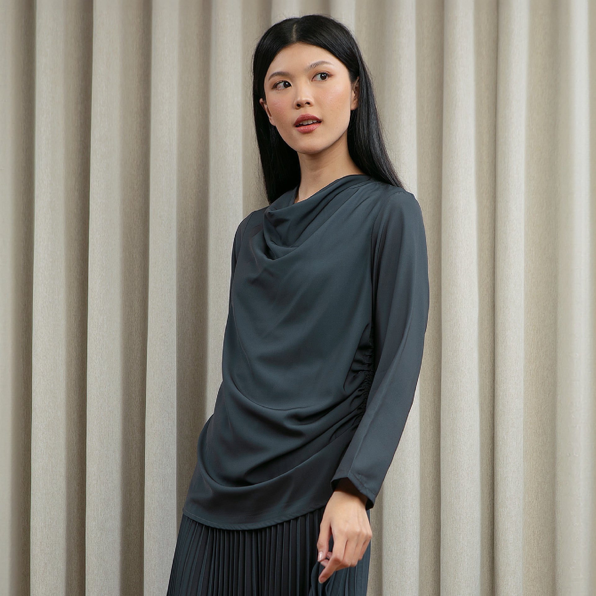 Rebecca Top (HijabChic x Nabillasyal) - Blouse Wollpeach Premium Kerah Layer | HijabChic