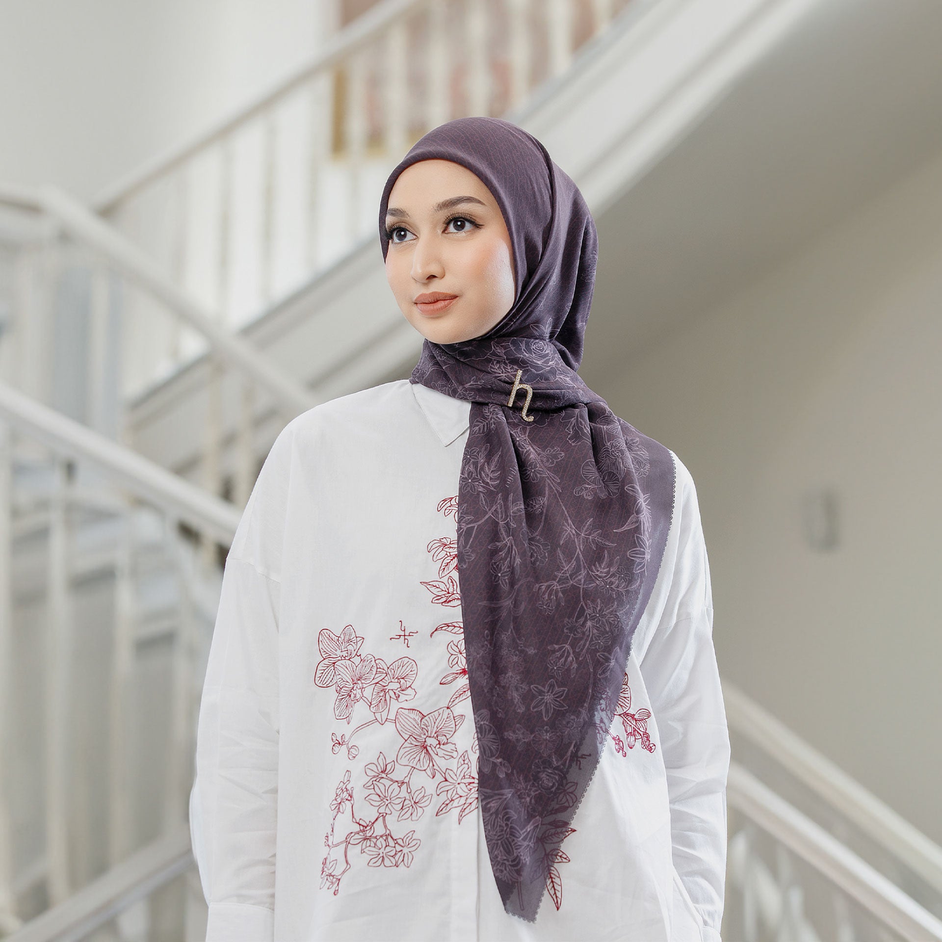 Arunika Scarf - Kerudung Voal Motif Bunga