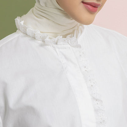 Melia Broken White - Kemeja Cotton Ruffles