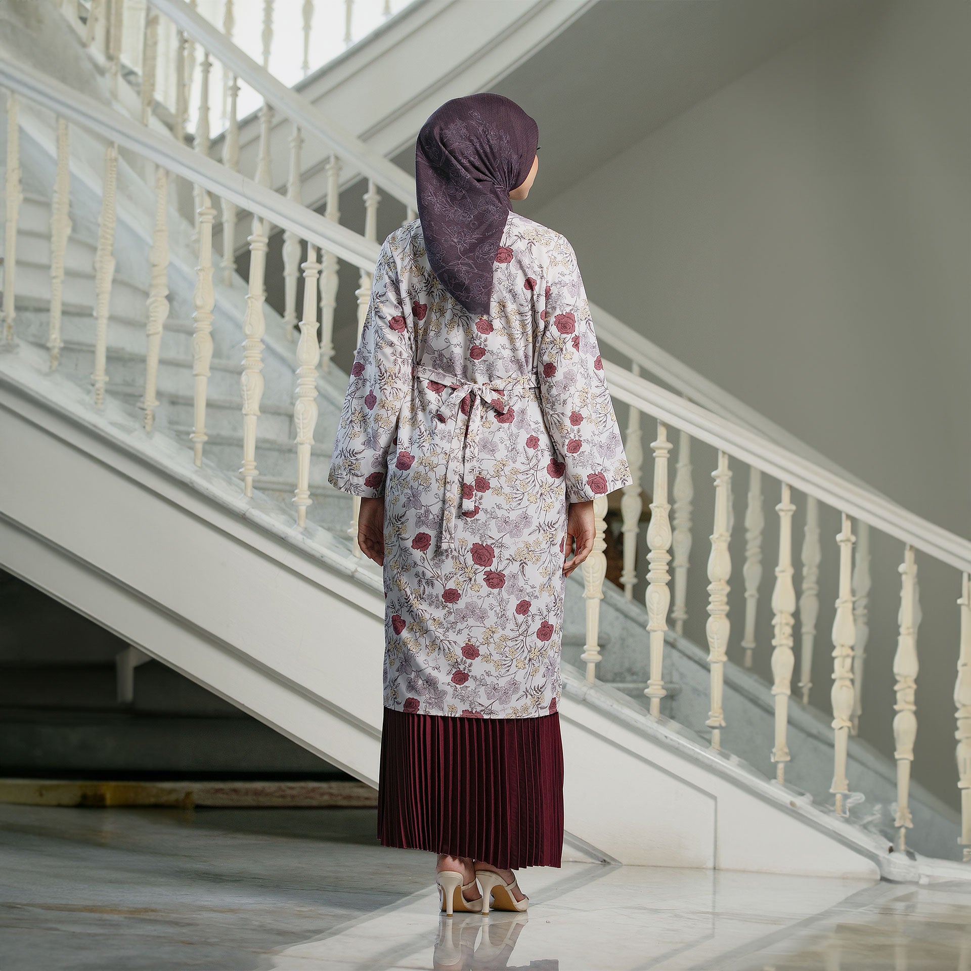 Jelita Red Tunic - Tunik Katun Motif Bunga V-Neck