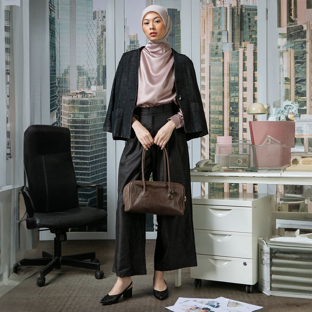 Sania Drapping Top - Blouse Satin Drape Elegan