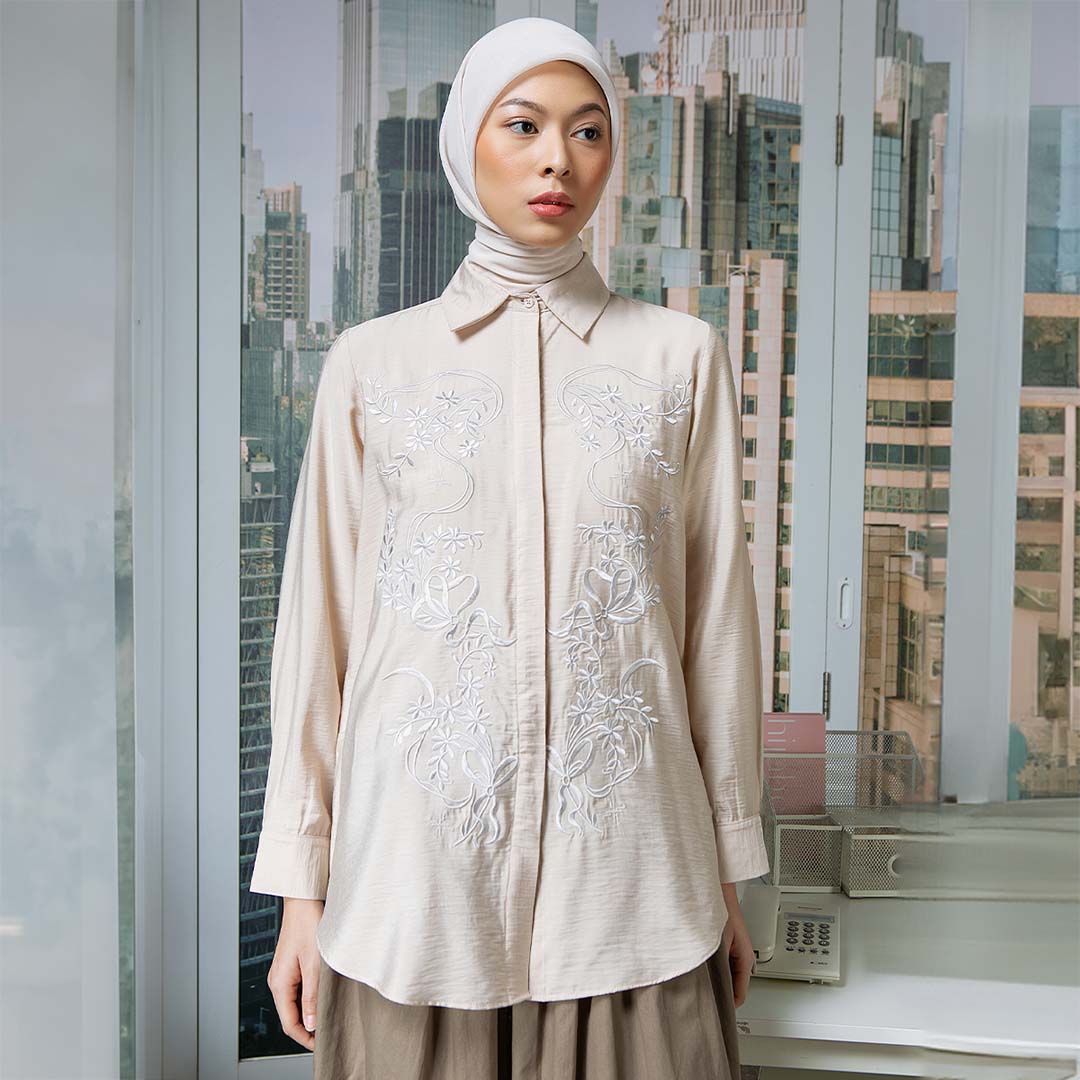 Sarae Embroidery Top - Kemeja Rayon Bordir Bunga