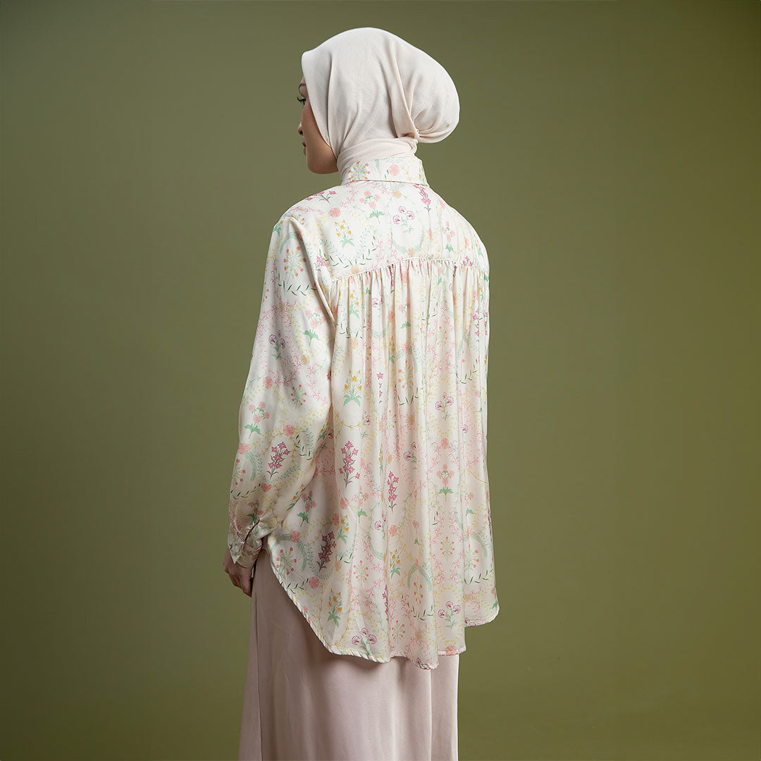 Liliana Top - Kemeja Motif Bunga Elegan