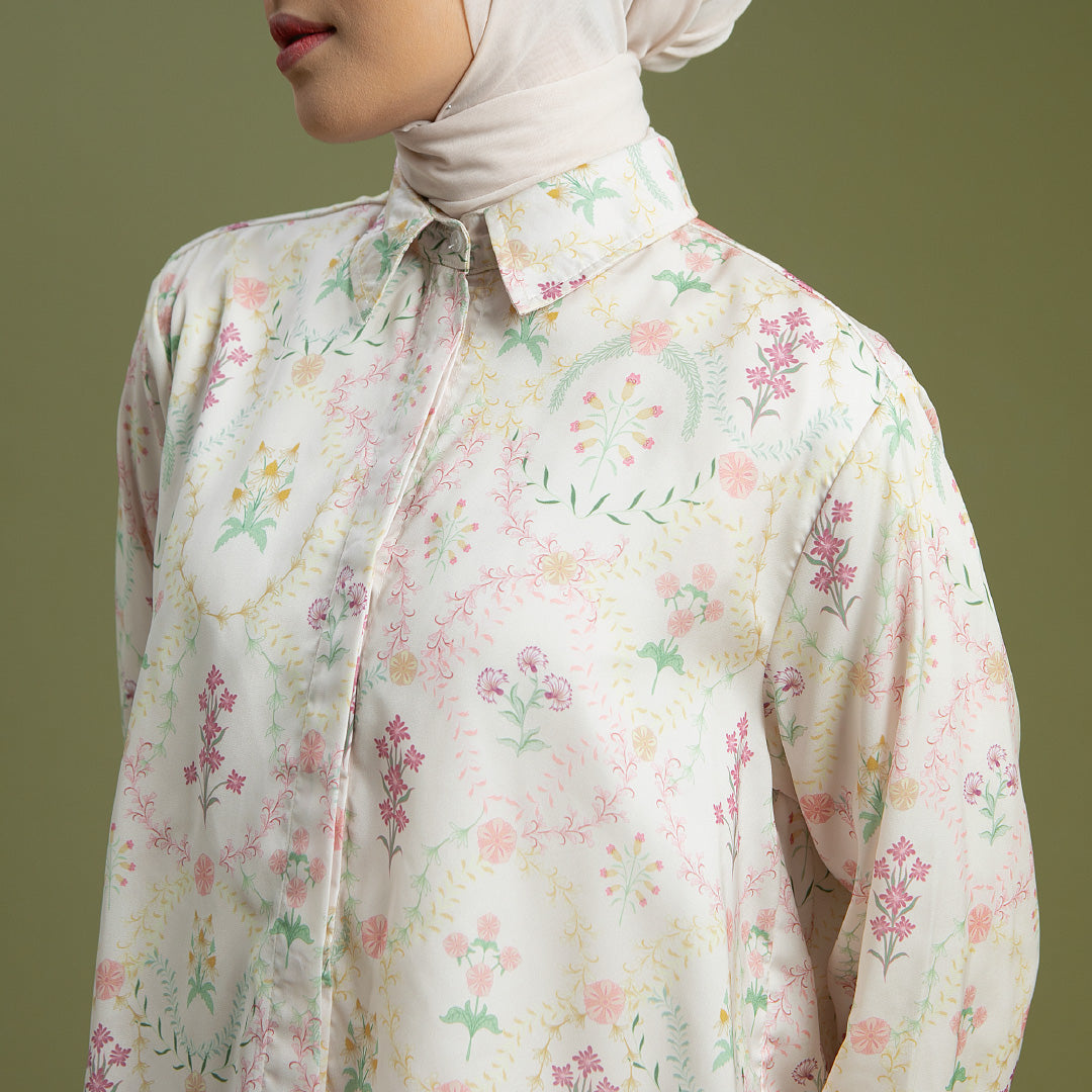 Liliana Top - Kemeja Motif Bunga Elegan
