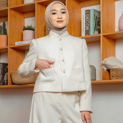 Alba Ecru Outerwear (HijabChic x Kiara Leswara) | HijabChic