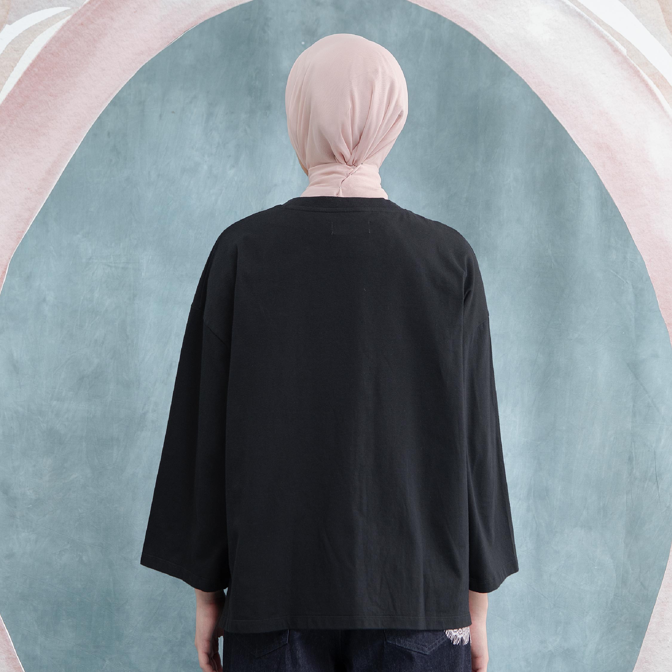 Avela Black Top
