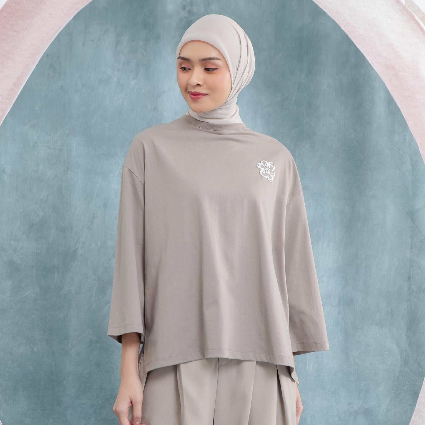 Avela Vintage Khaki Top