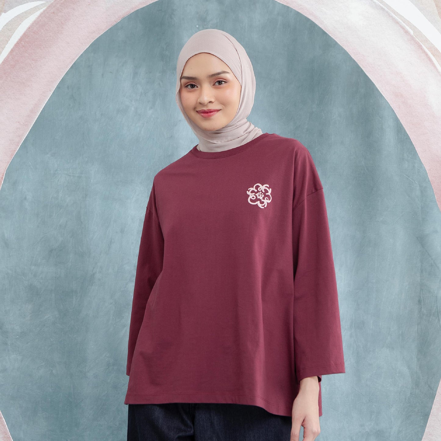 Avela wine top