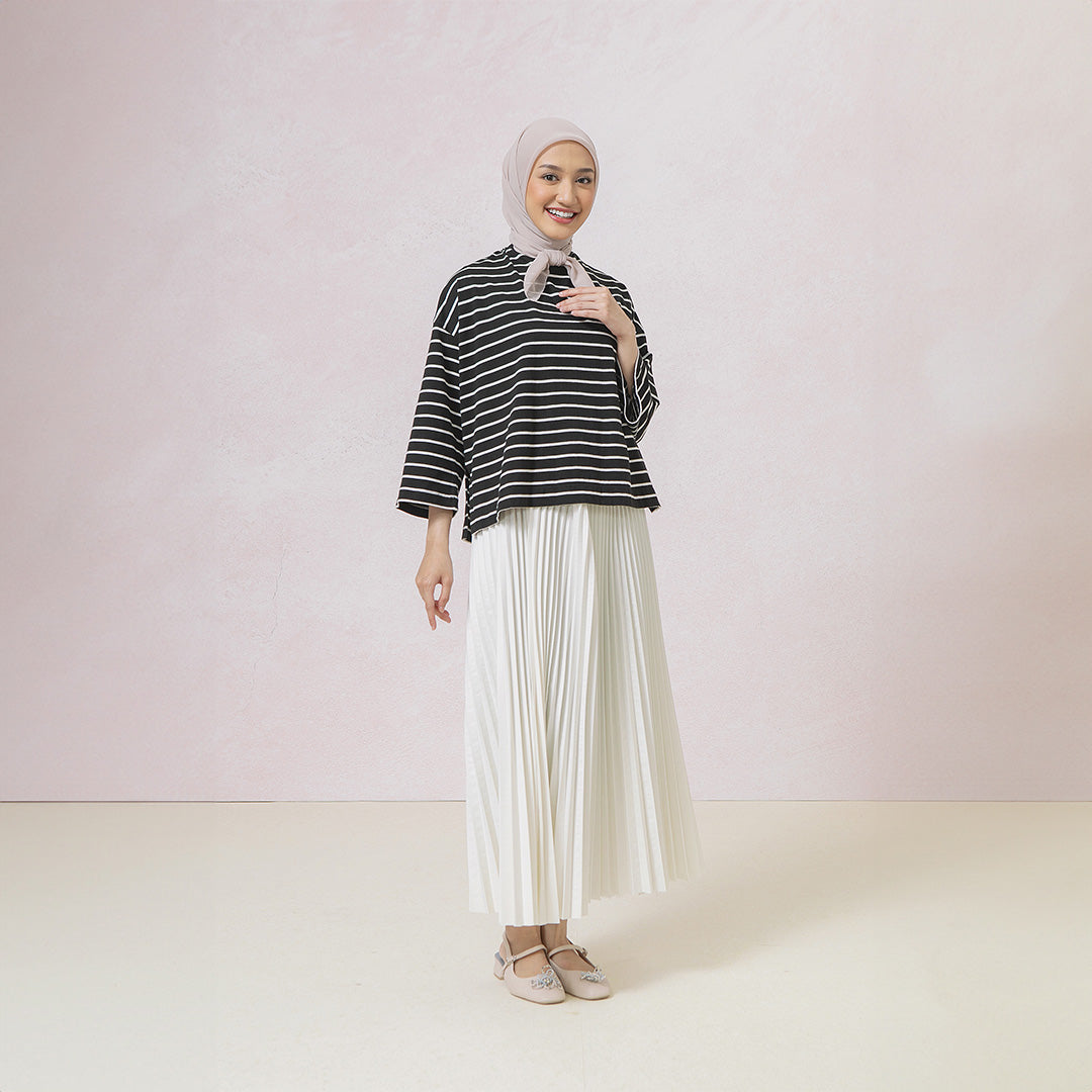 Megumi Black Stripe Tops