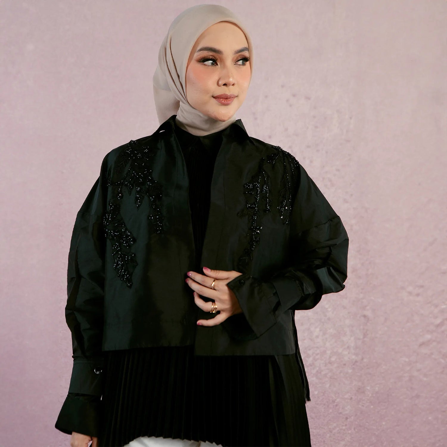 Blenny Caviar Black Outer | HijabChic