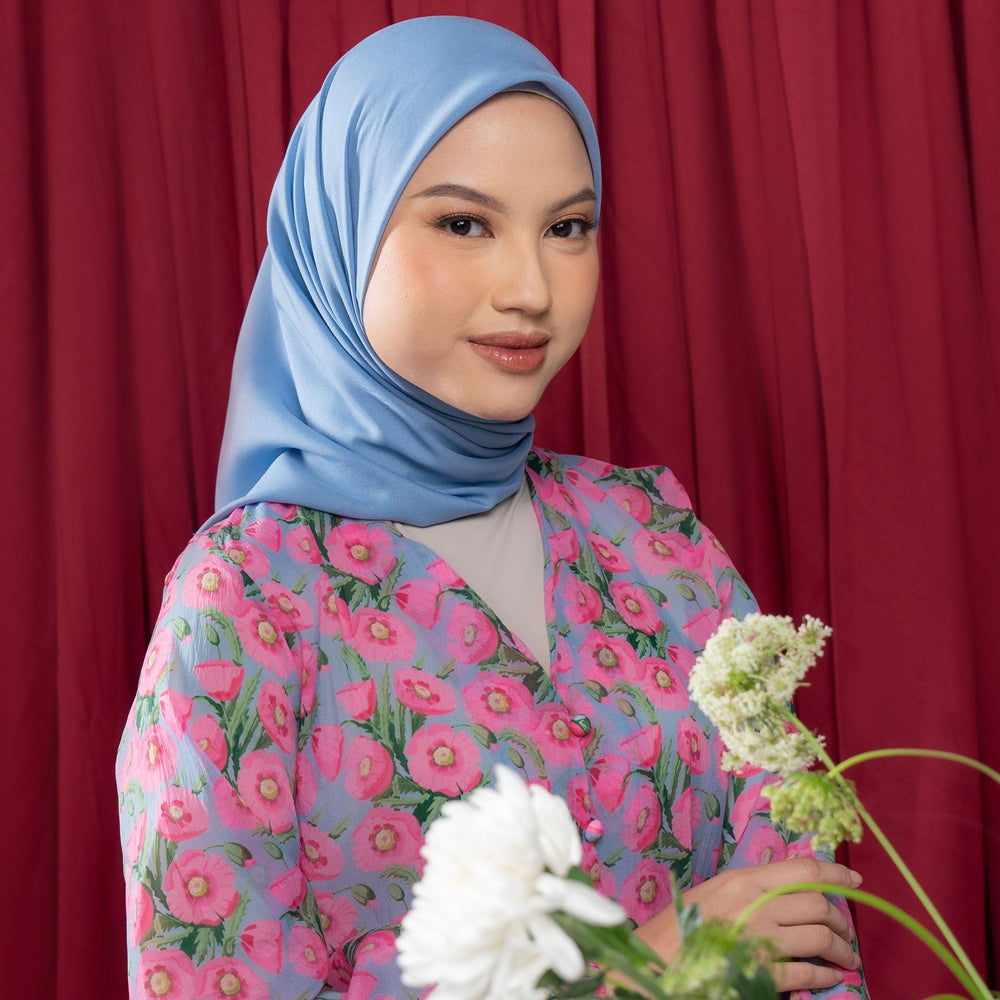
            
                Load image into Gallery viewer, Gianna Baby Blue Srarf | HijabChic
            
        