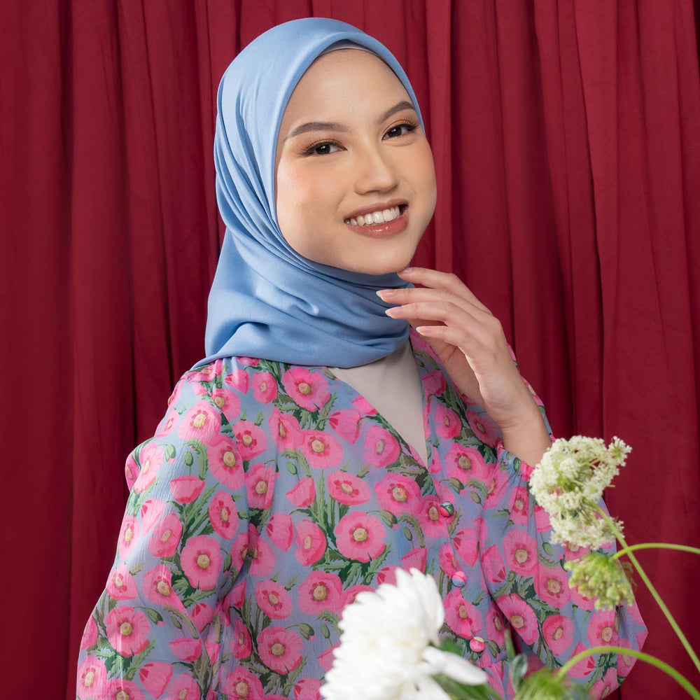 
            
                Load image into Gallery viewer, Gianna Baby Blue Srarf | HijabChic
            
        