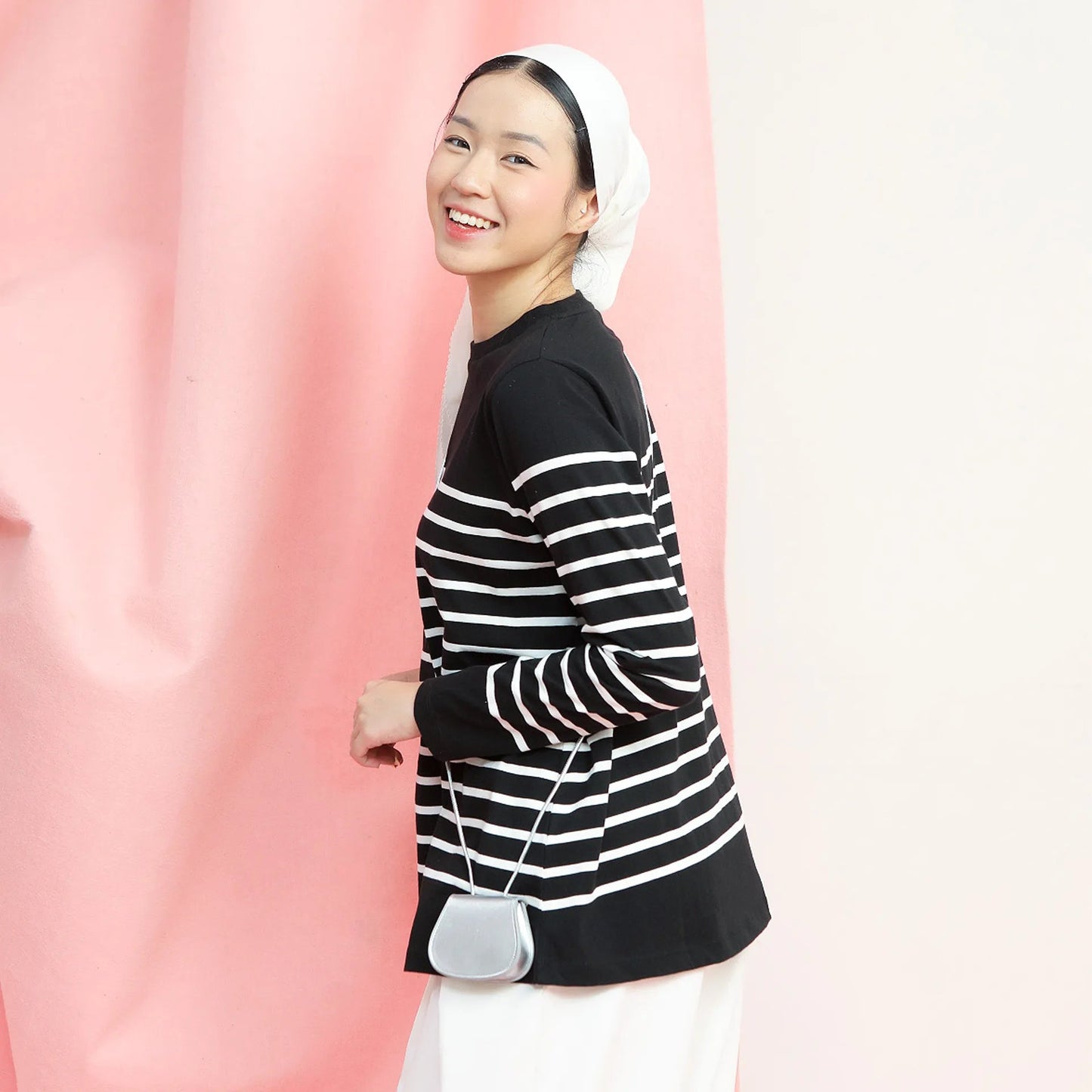 Aisly Black Stripe Tops | HijabChic