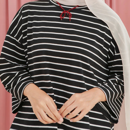 Megumi Black Stripe Tops | HijabChic