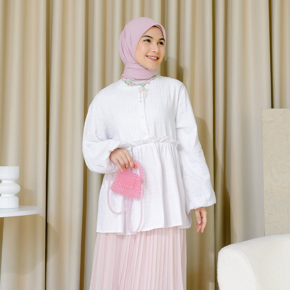 
            
                Load image into Gallery viewer, LANA BROKEN WHITE TOPS | HijabChic
            
        