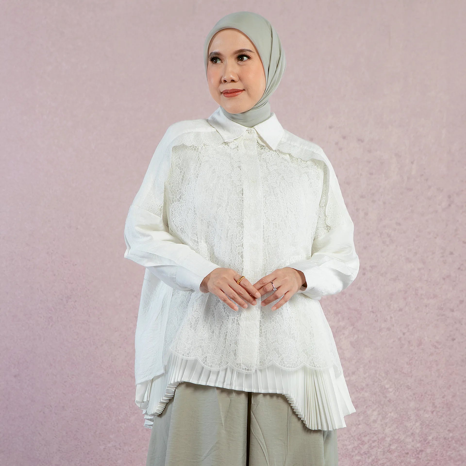 Carina Lace White Top | HijabChic