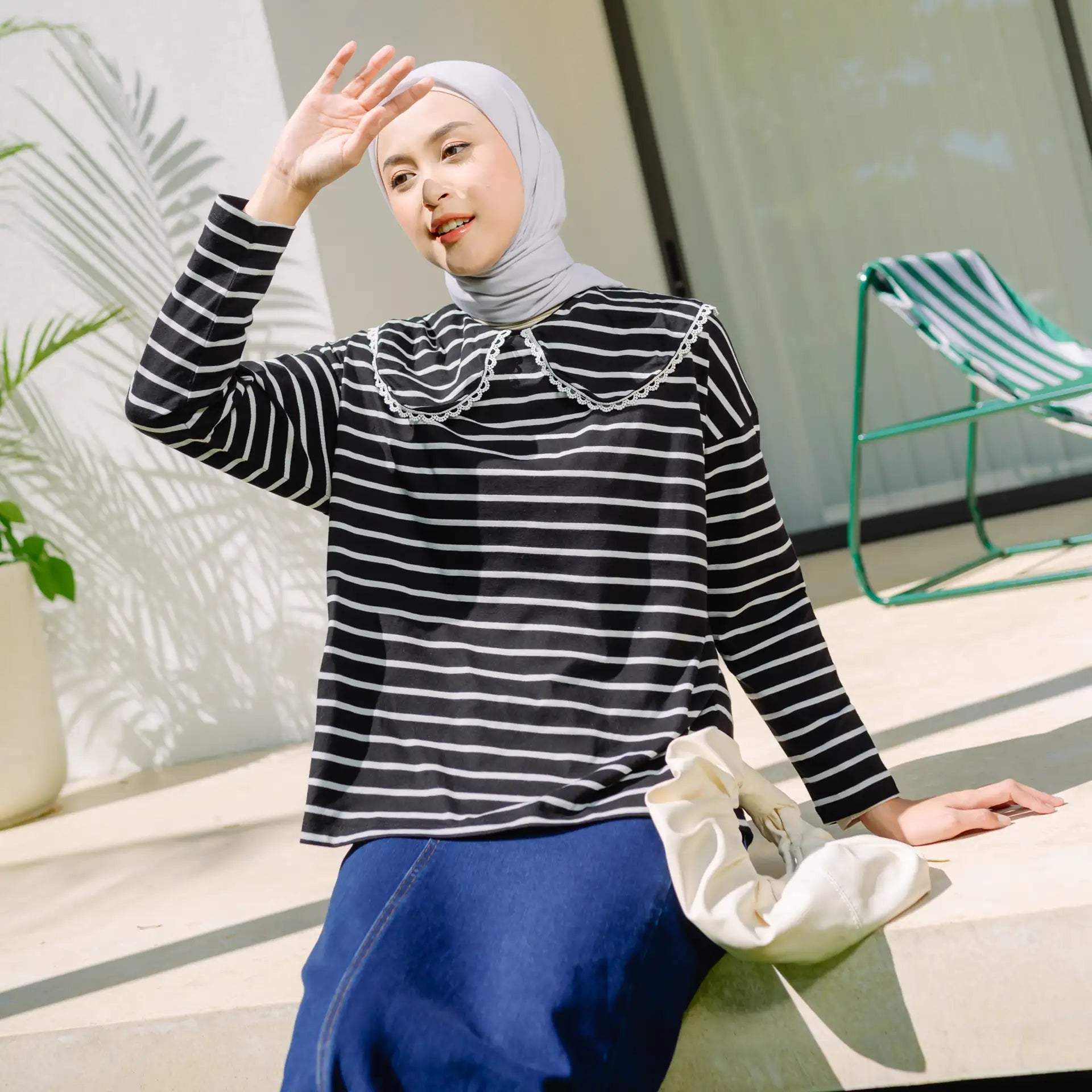 candice stripe black white top hijabchic atasan stripe hitam 1