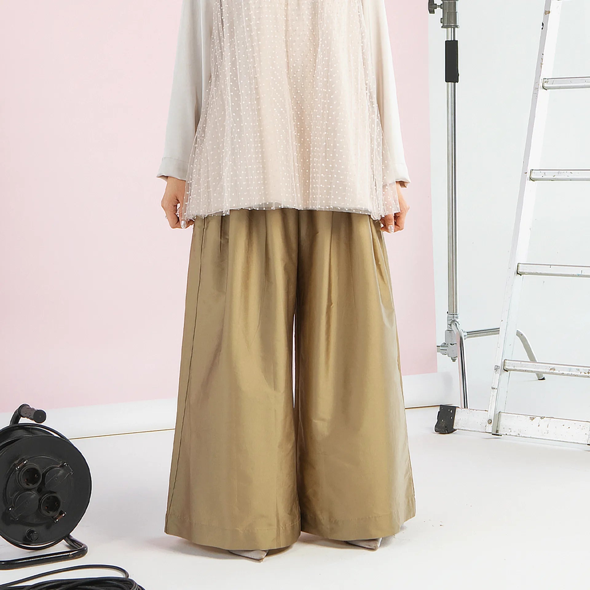 Delsyn Rich Olive Pants | HijabChic