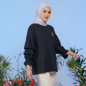 
            
                Load image into Gallery viewer, Delicia Black Tops | HijabChic
            
        