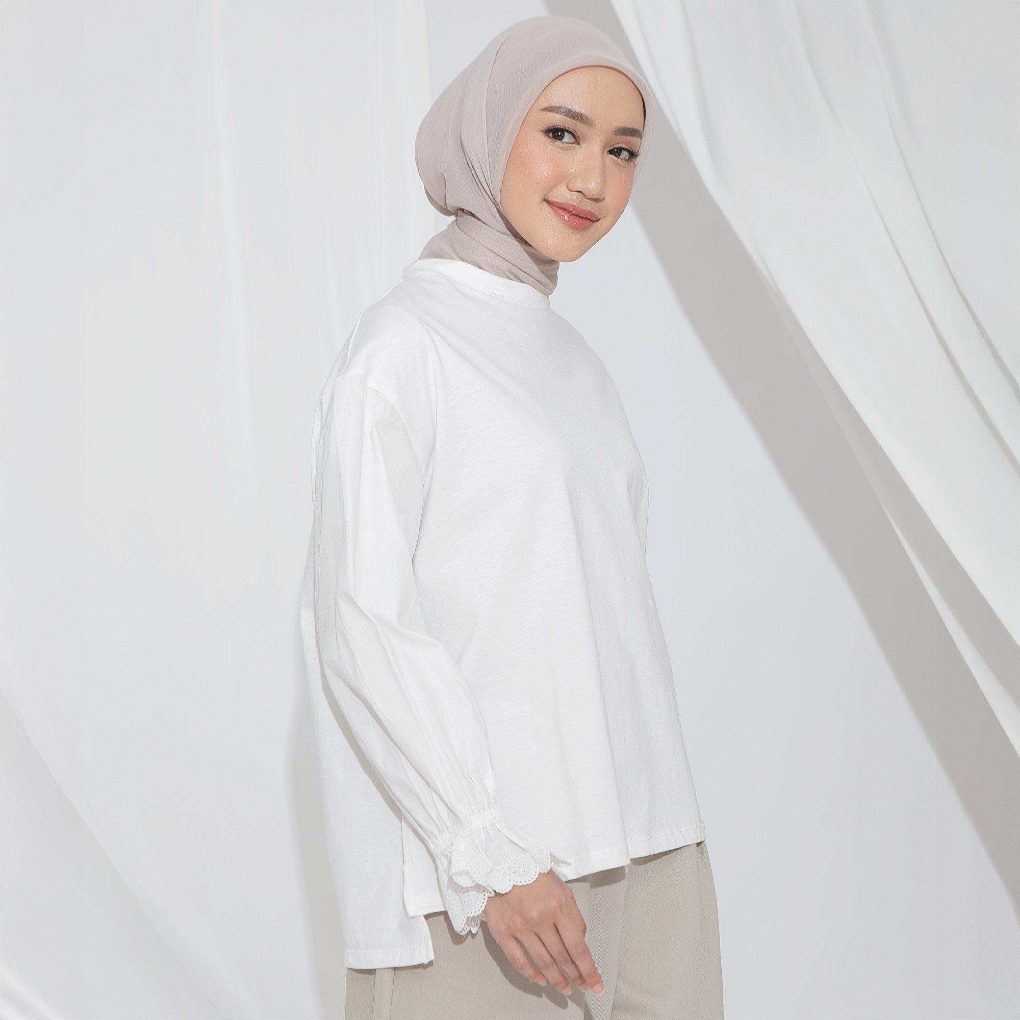 Devara Top - Kaos Polos Daily Simple