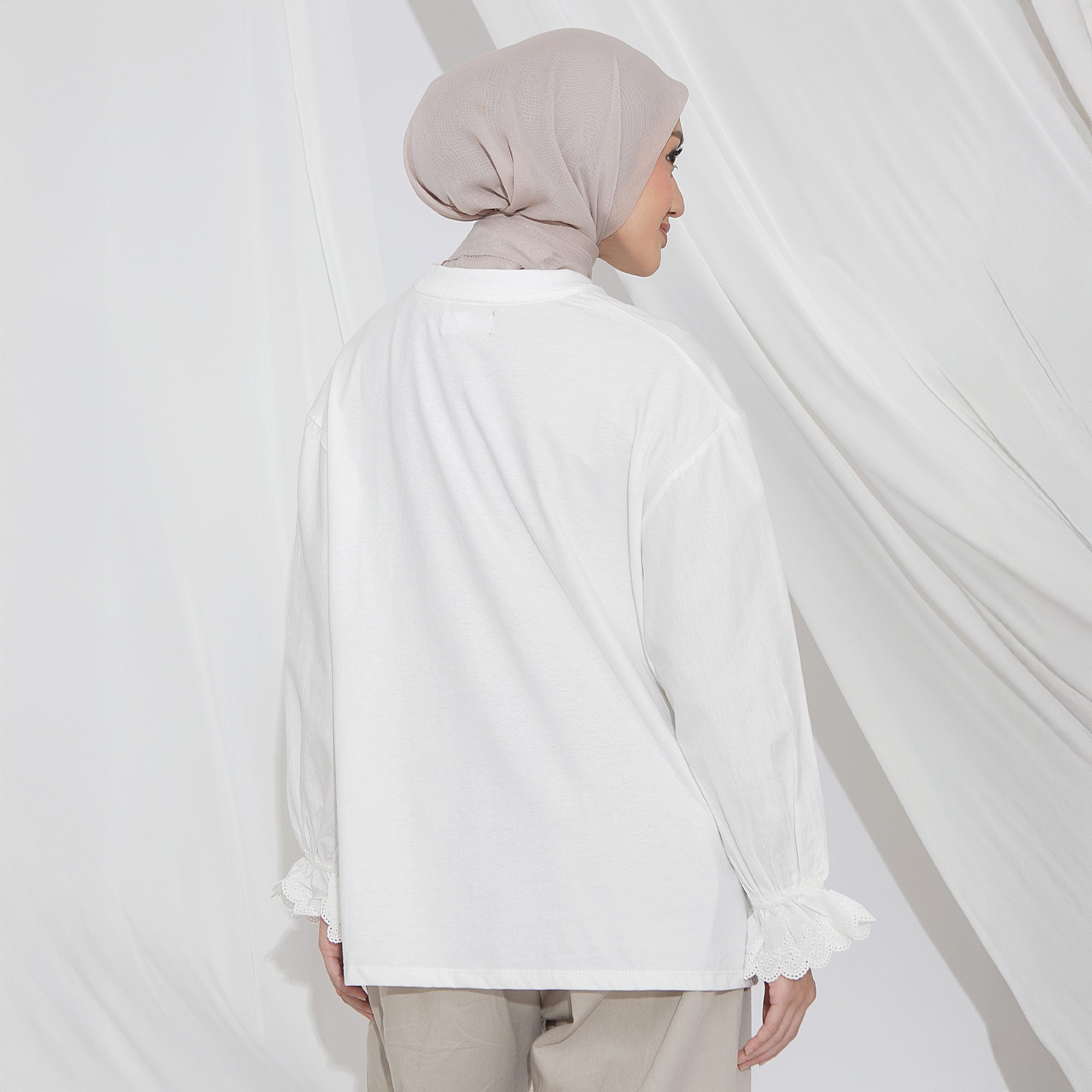 Devara Top - Kaos Polos Daily Simple