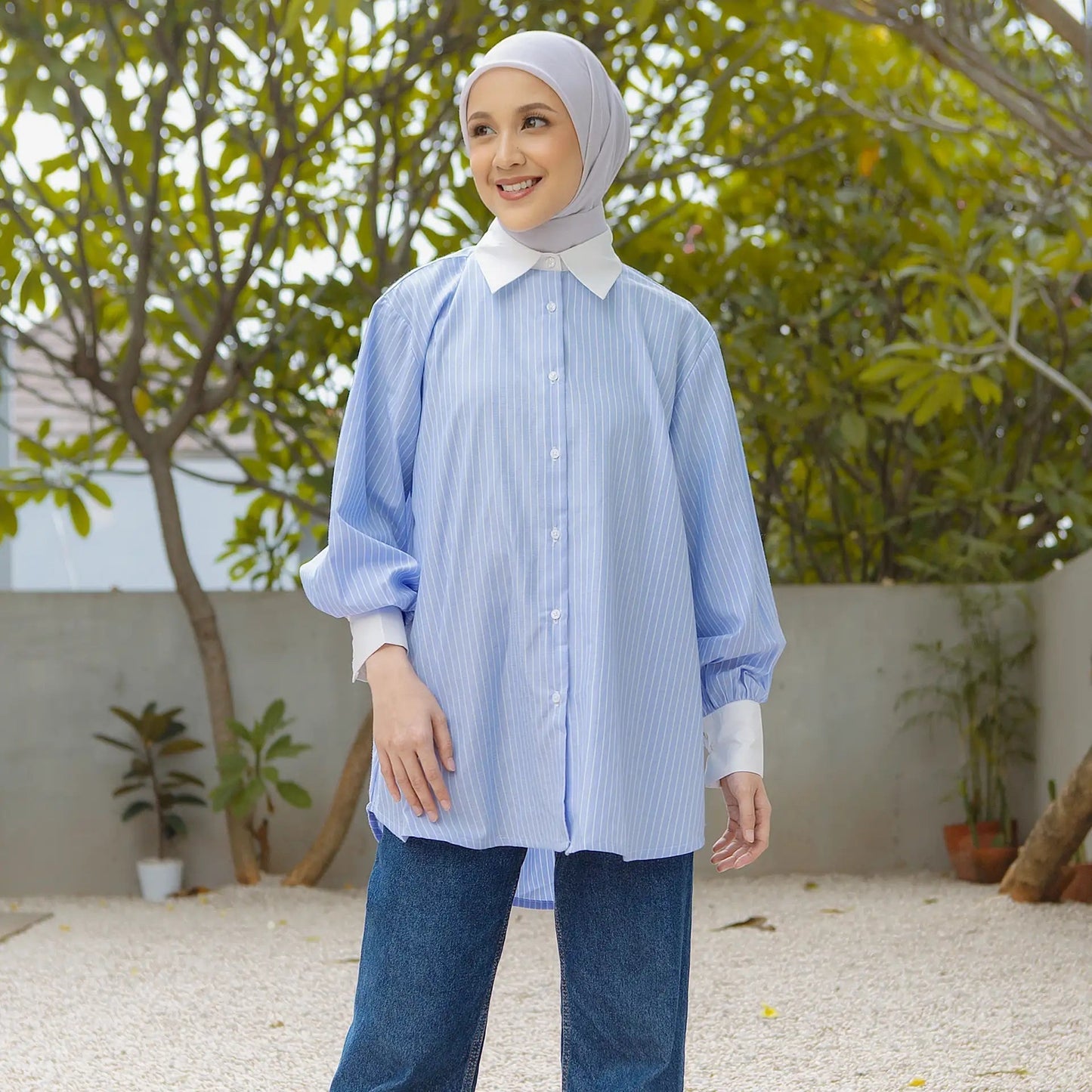 jasmine dusty blue stripe top kemeja stripe biru